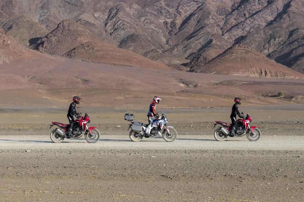 189580_20YM_Africa_Twin_and_Africa_Twin_Adventure_Sports.jpg